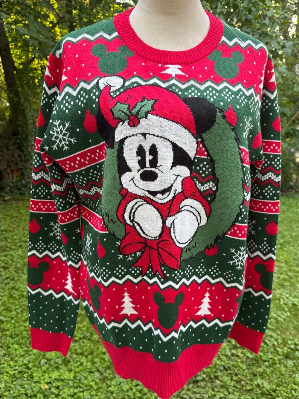Disney's Unisex Mickey Mouse Graphic Christmas Sweater Sz Large